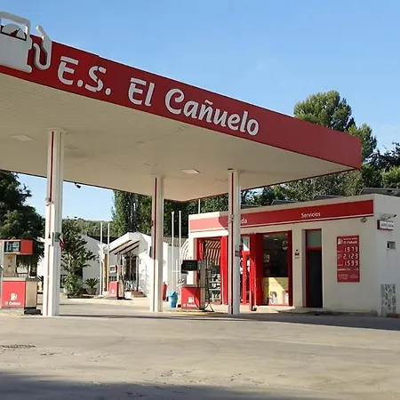 El Canuelo 3*
